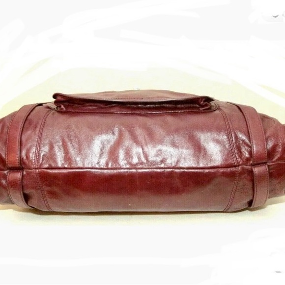 Badgley Mischka Burgundy Leather Shoulder Bag Tote Side Pockets Hang Tag XC - Picture 6 of 9